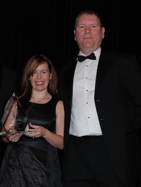hairyLemon director Sue Wilkinson with AmCham Award